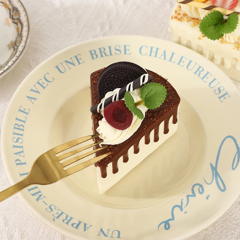Realistic Artificial Food Dessert Cake For Display Simulation Cake For Wedding