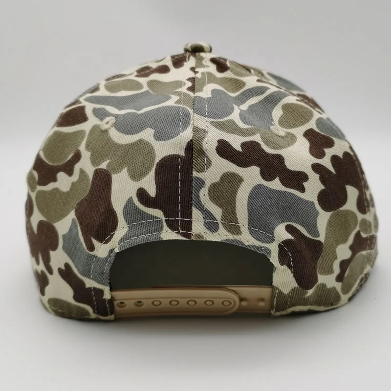 Оптовая продажа изготовленным на заказ логосом однотонная 5 панель Camo Snapback кепки