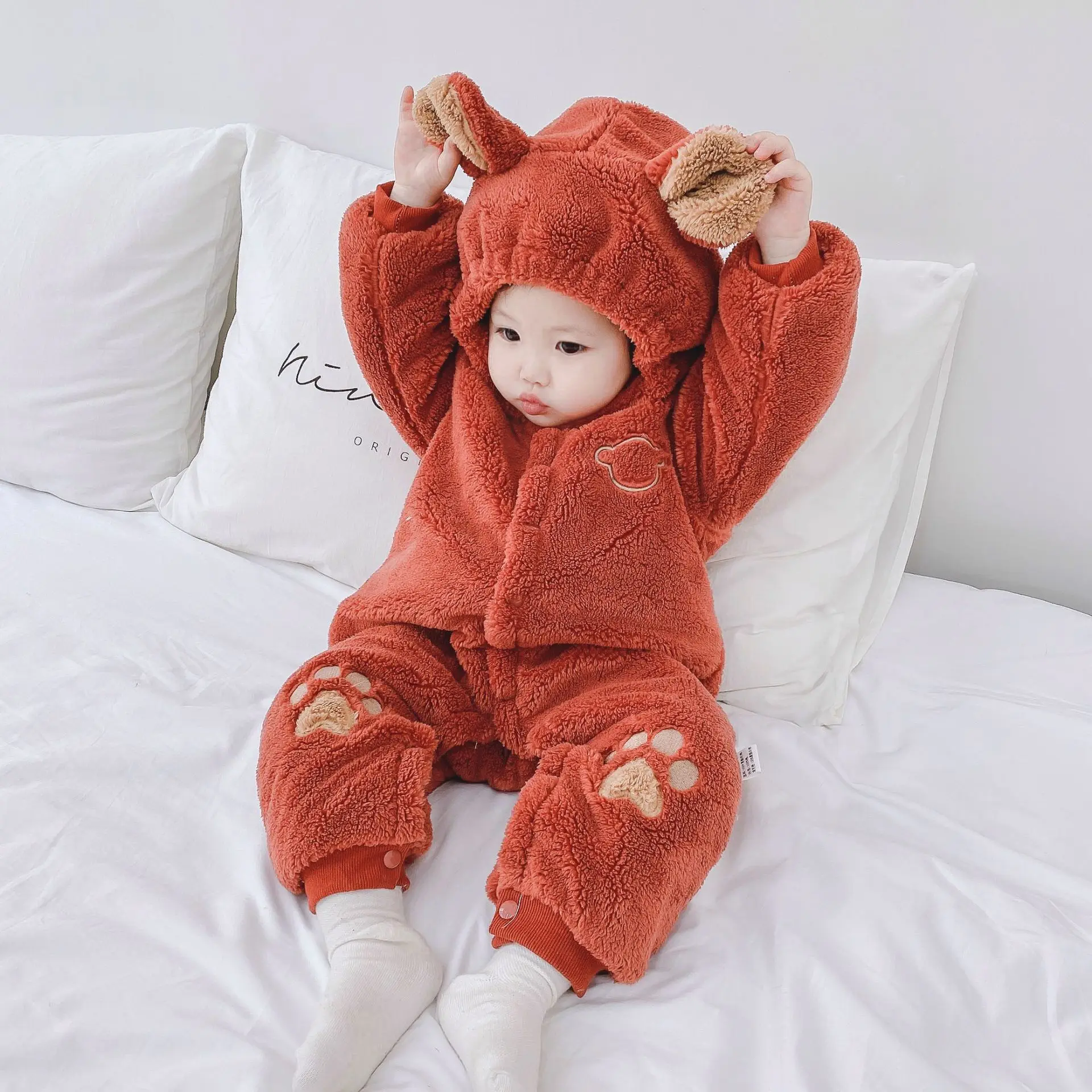 wholesale Newborn baby onesie Baby boy girl clothes plus cotton winter clothes baby rompers 0-3 months
