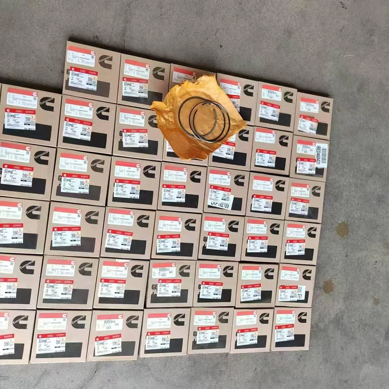 Прочные двигатели Cummins QSX15 комплект портового поршня в сборе 5633496 4376499 поршневых 5302254 с кольцевым штифтом для