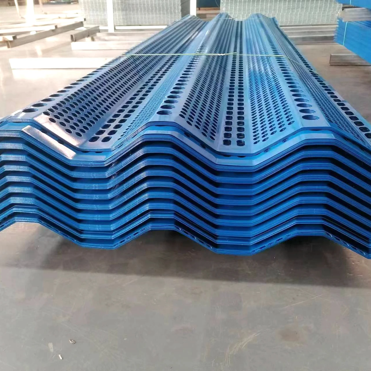 Solid Highway Stainless Steel Galvanized Steel Perforated Metal for Noise Barriers Wind Dust Fence