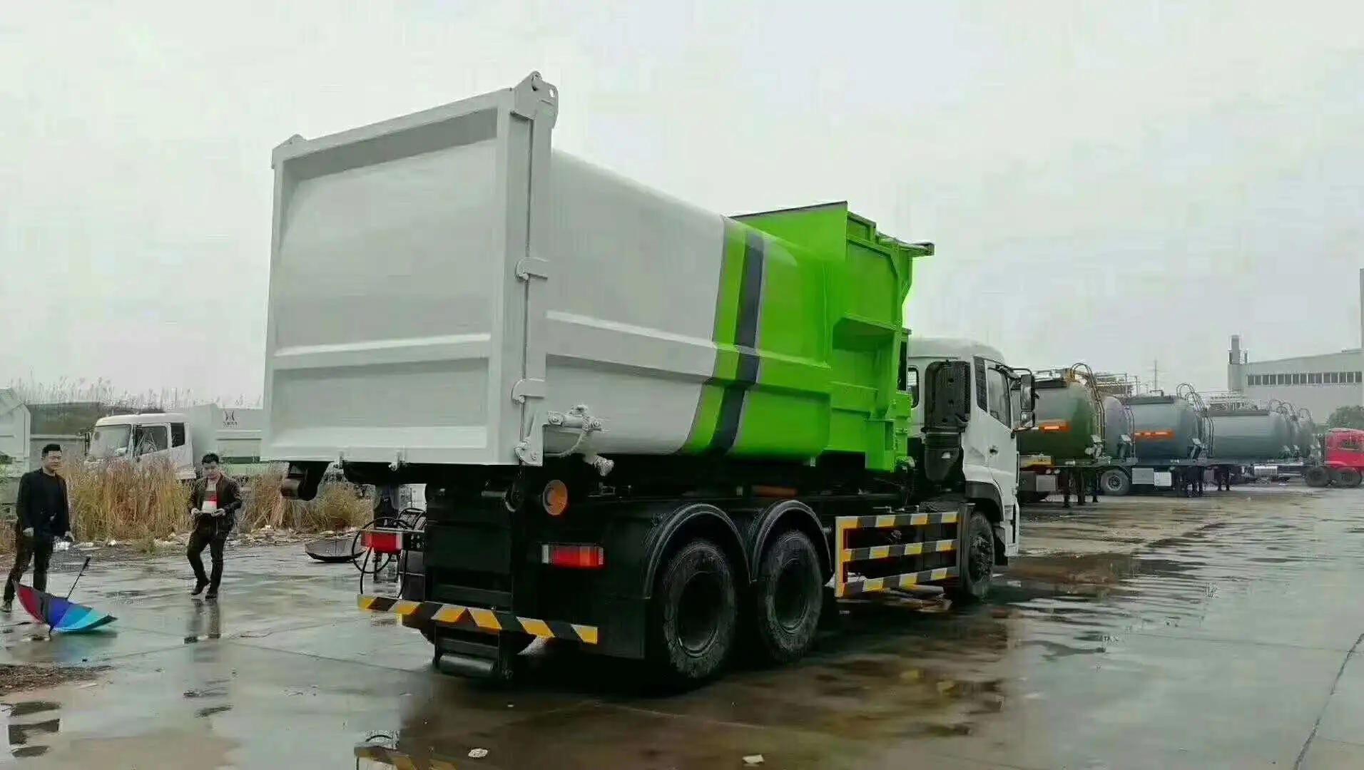 6x4 Dongfeng 20 cubic meter hook lift compressed garbage truck