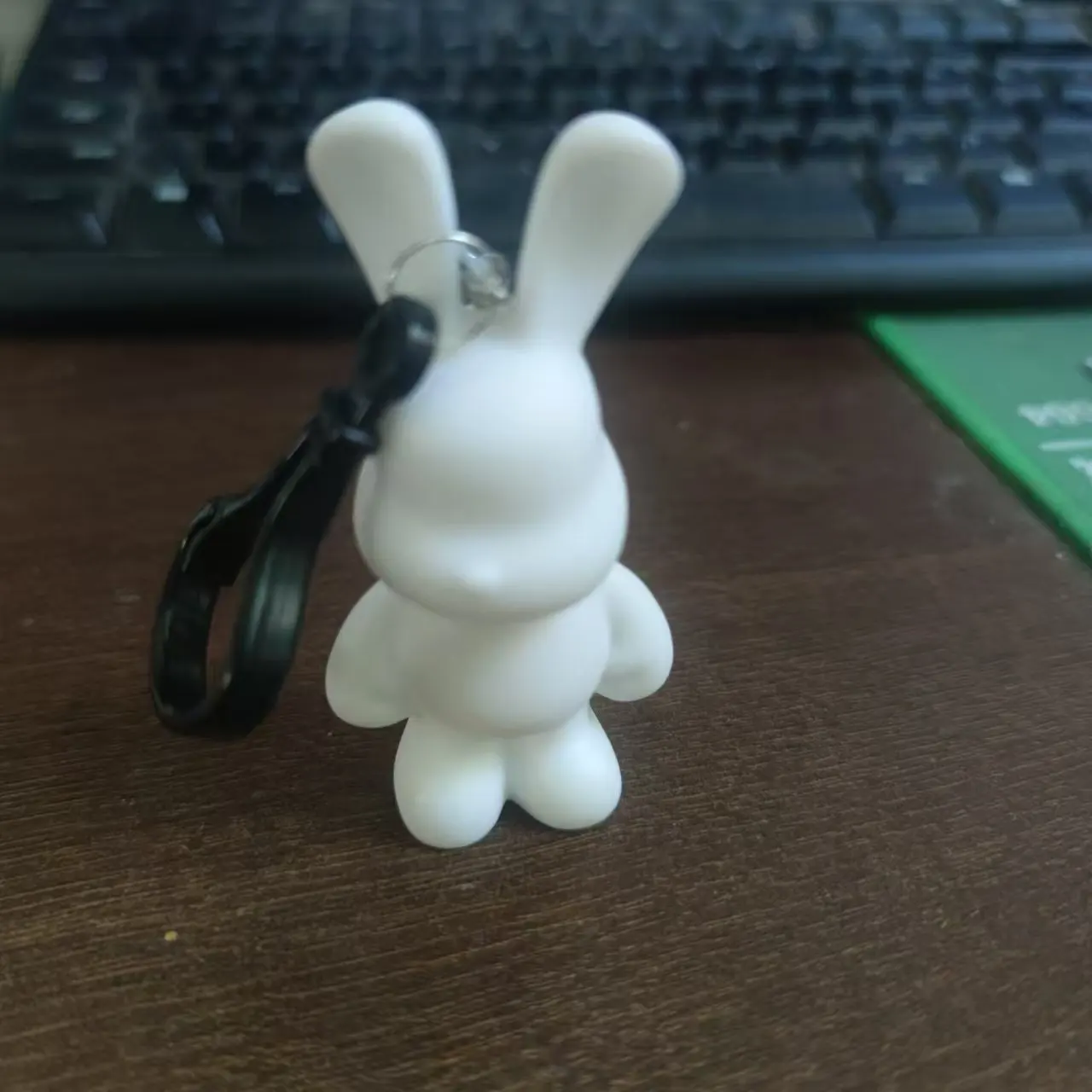 Handmade DIY Fluid Bear Different Sizes Violent Bear Pendant Keychain Wholesale DIY Rabbit Keychain