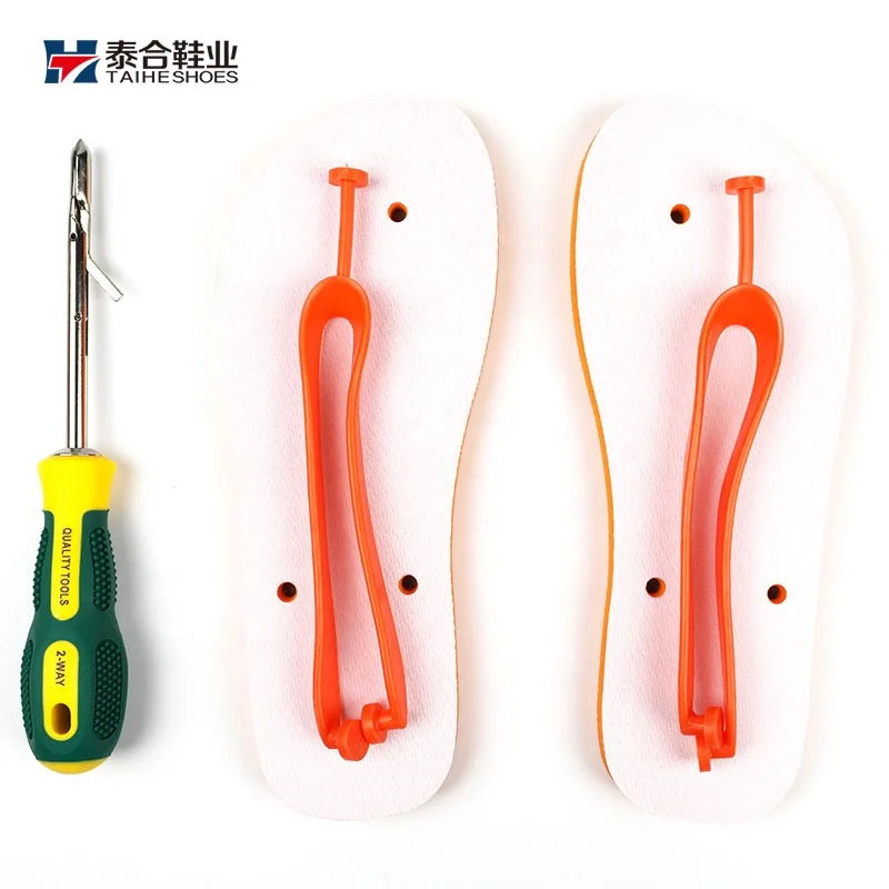 Оптовая продажа недорогие шлепанцы с сублимационной печатью на заказ разные цвета пустых тапочек