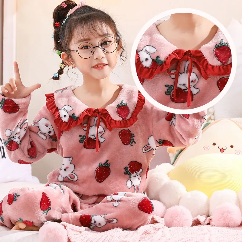 Factory Wholesale winter flannel warm girls sleepwear Children pyjamas Lovely cartoon printed kids pajamas