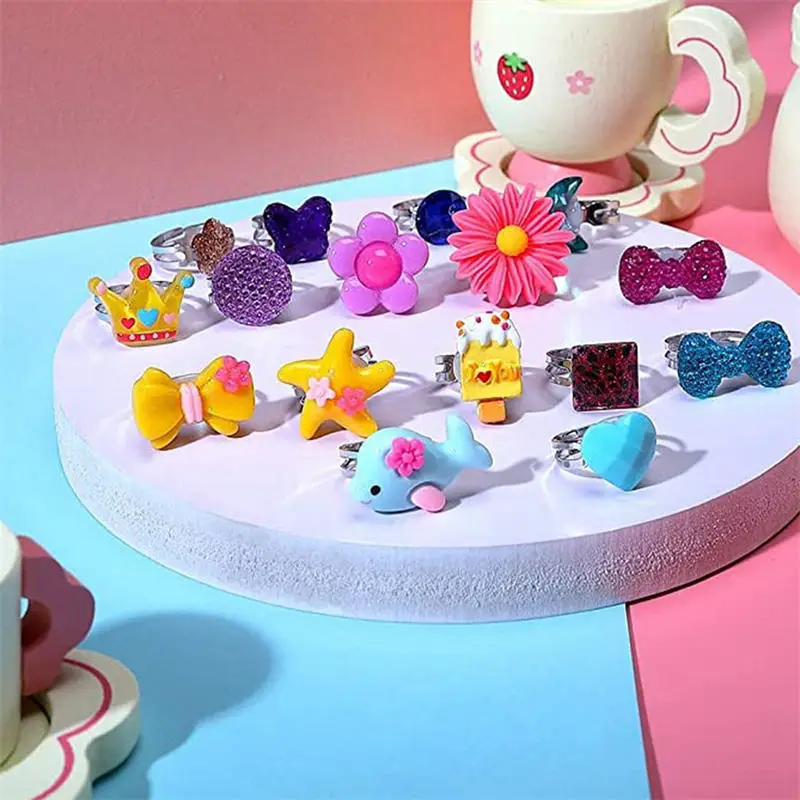 2022 Hot Sales Kid Dress Up Rings, Pretend Play Toy Lovely Adjustable Little Girl Jewel Rings Box Set
