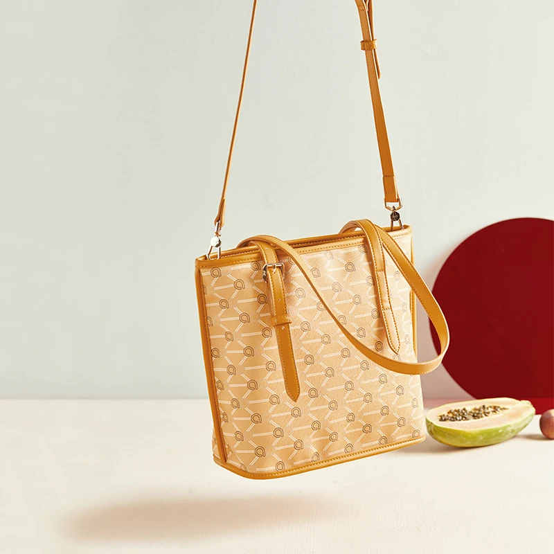 
Guangzhou Bag Manufacturer Satchel Tote Bag Large Capacity PU Leather Women Shoulder Bags 