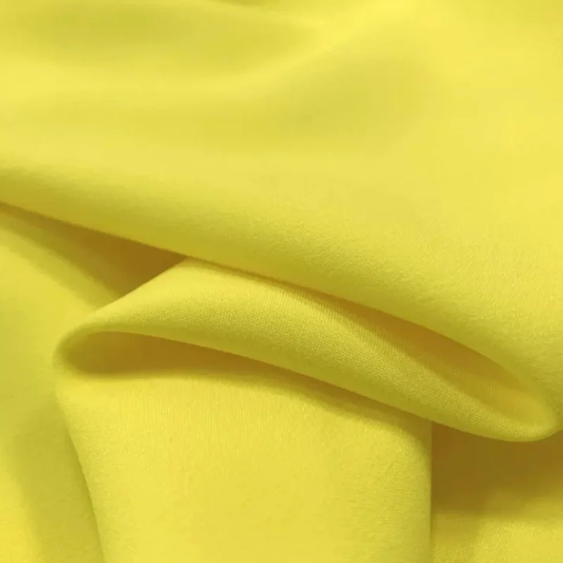 China 100% Spun Polyester Arabic Thobe Fabric Cheap White and Dyed Clothing for Muslim Shirts Robes Dresses Suits for Girls