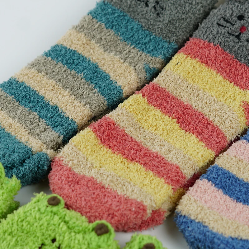 Hot Sale Cartoon Stripe Frog Winter Womens and Girl Soft Warm Room Cozy Socks
