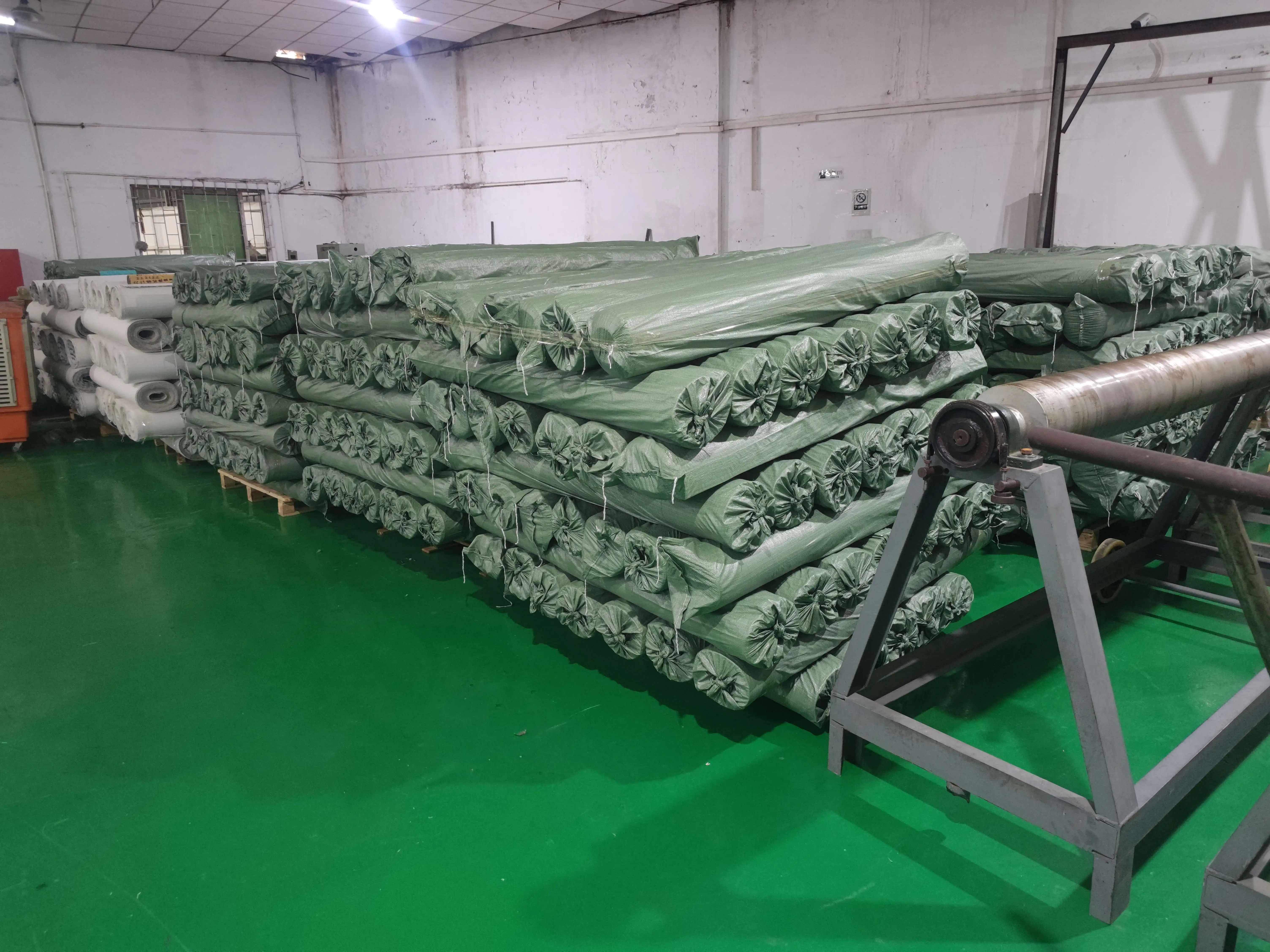 New EU standard EN22568 New material of safety shoes: glass fiber toe cap, replacing steel toe cap