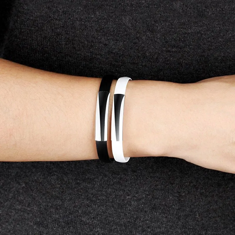 Wholesale TPE Bracelets Cable 2A USB Charging Cable Customized Logo 22cm USB Cable Charger Bracelet