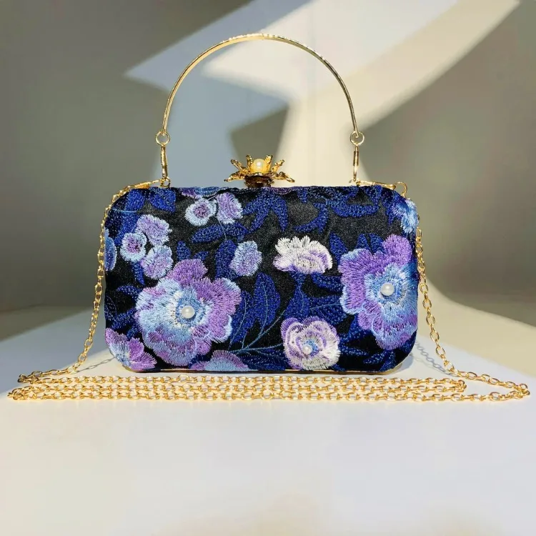 Factory Wholesale Chain Embroidered Flowers Beaded  Handbags Elegant Vintage Banquet Evening Bags Party Bag For Women