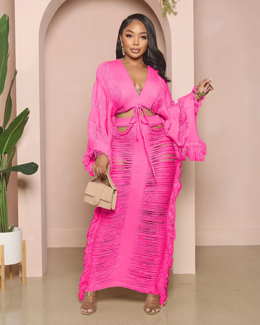 New Hollow Out 2 Piece Skirt Set 2024 Summer Beach Wear Tassel Skirt And Bra Top Set For Women Crochet Two Piece Skirt Set