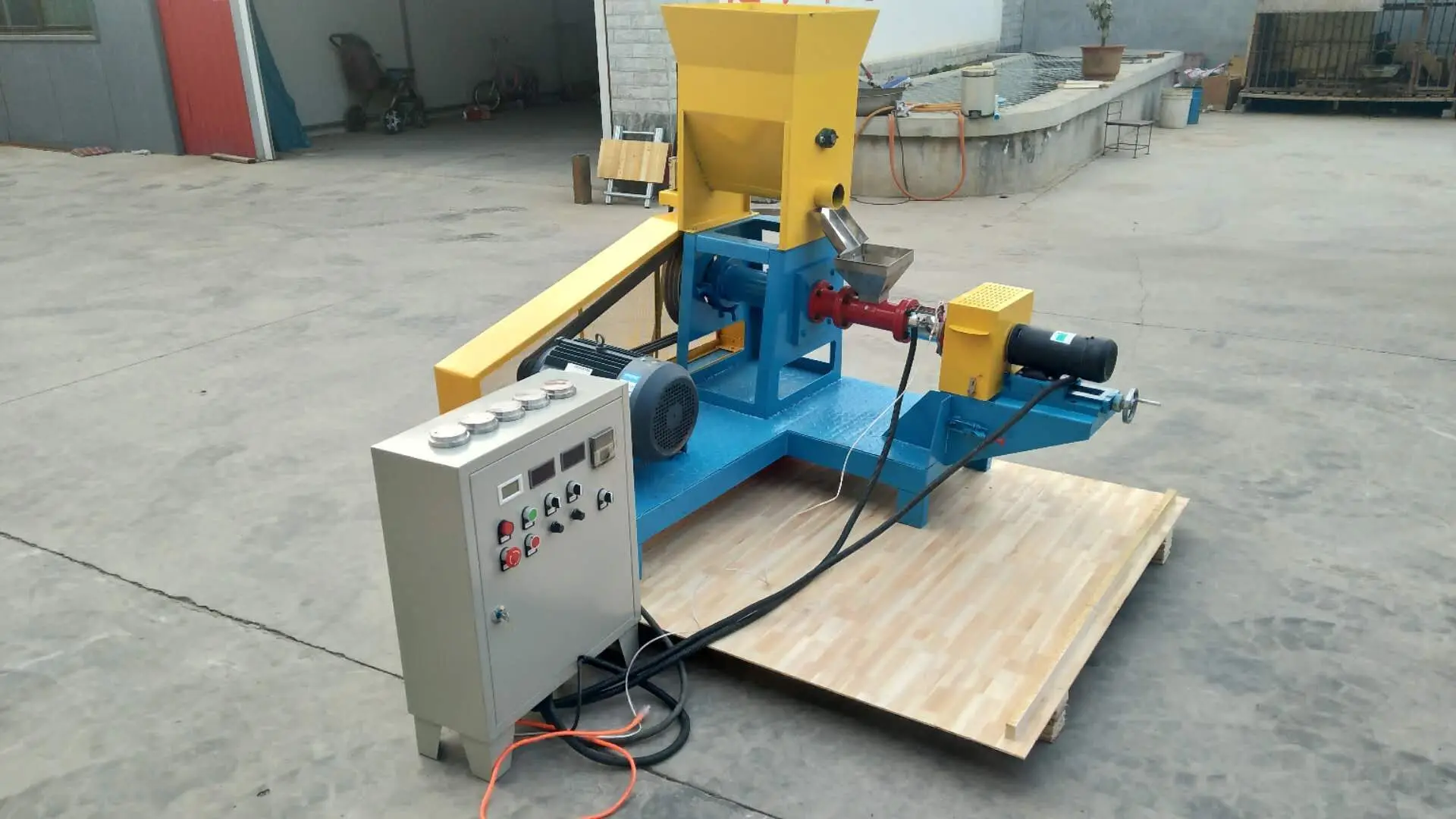 Small floating Fish Feed Pellet Mill Making Extruder Machine in Nigeria / mini fish food granulator extruder