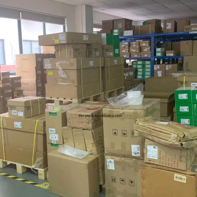 New Original PLC programmable controller module TM200CE40R controller M200 40 IO relay Ethernet In  Stock for Schneider