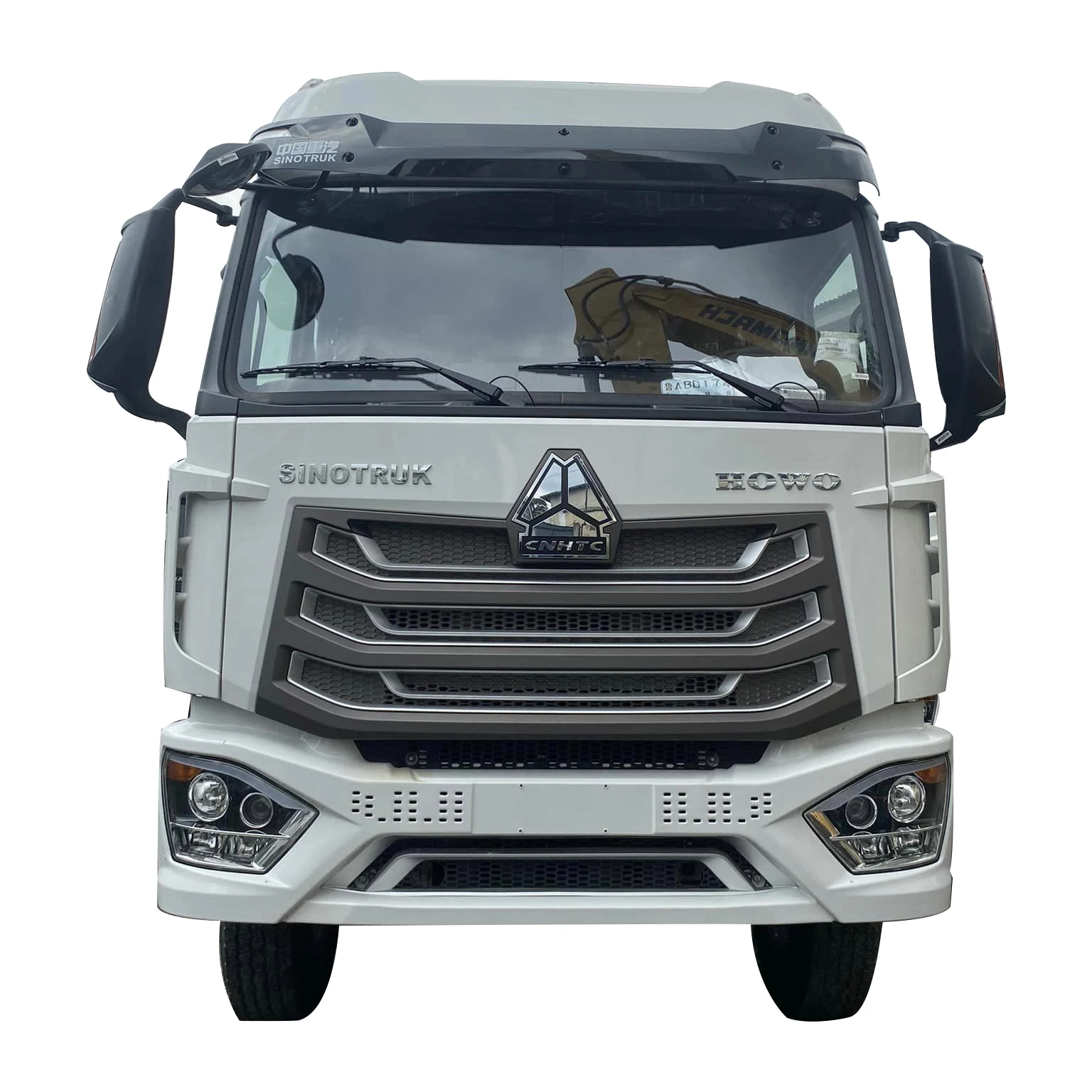 ZZ4257V344JB1 SINOTRUK HOWO NX 6X4 TRACTOR
