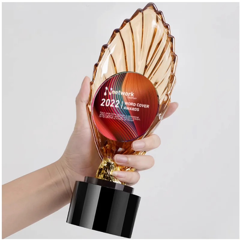 Shining Crystal Crafts Gold-plated Trophy With Black Base Metal Glass Awards Souvenir Gift