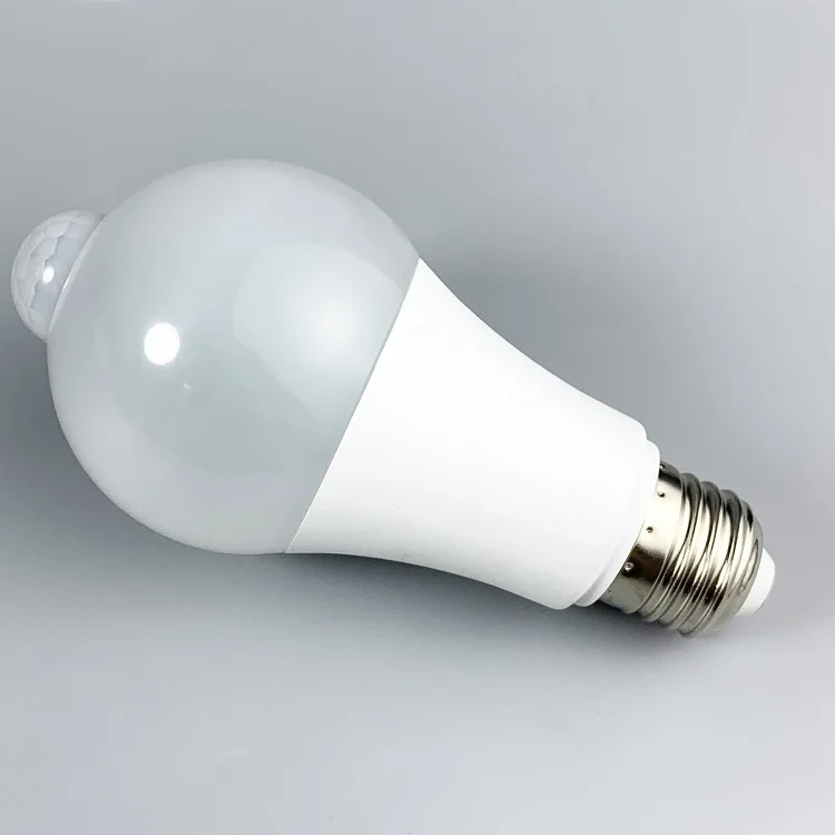 PIR Indoor/outdoor sensor bulb for office decortiation SMD2835 7W 7W 12W motion led bulb