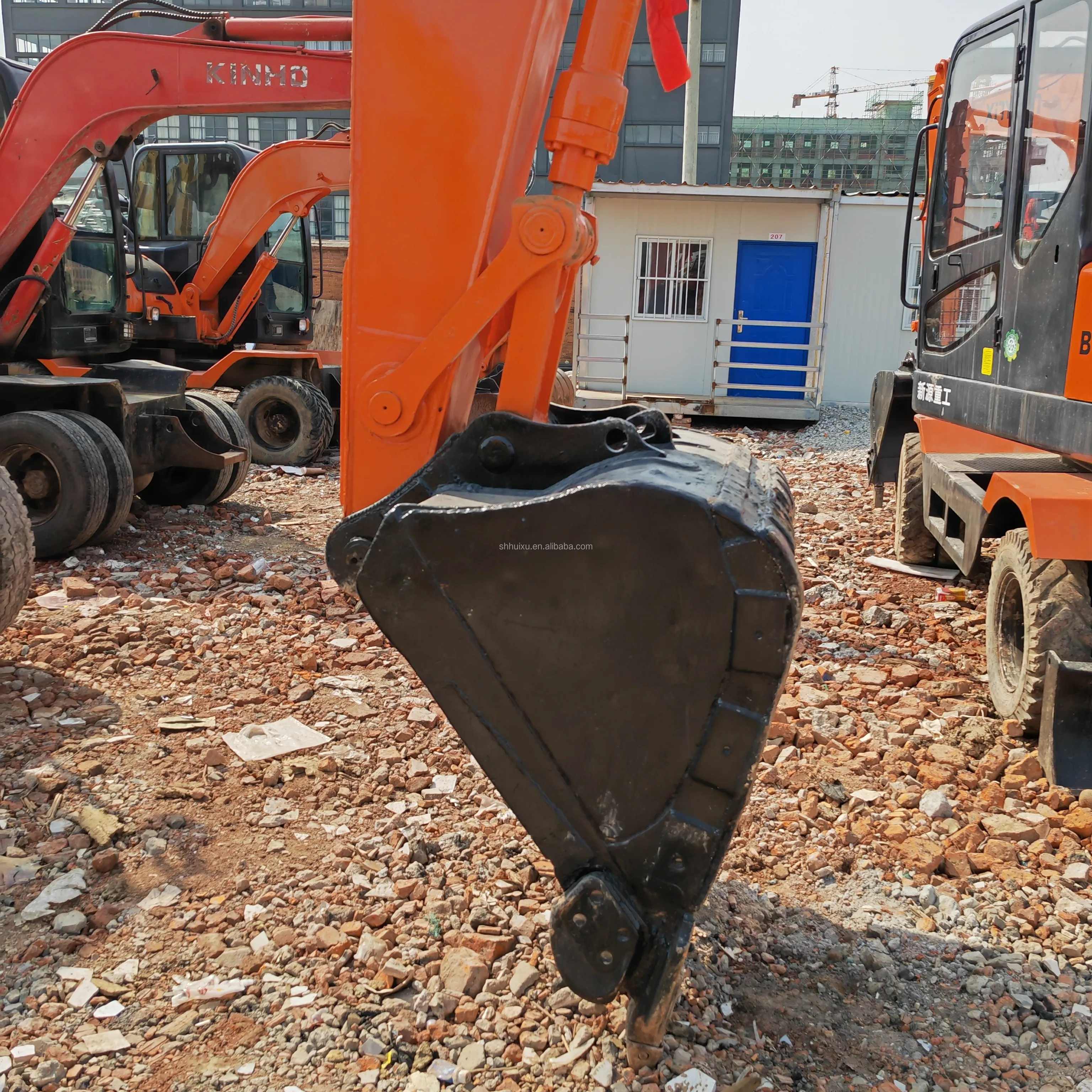 90 new Wheeled excavator second hand DOOSAN DH150W-7 Cheap 4-wheeled used digger DOOSAN DH150W-7
