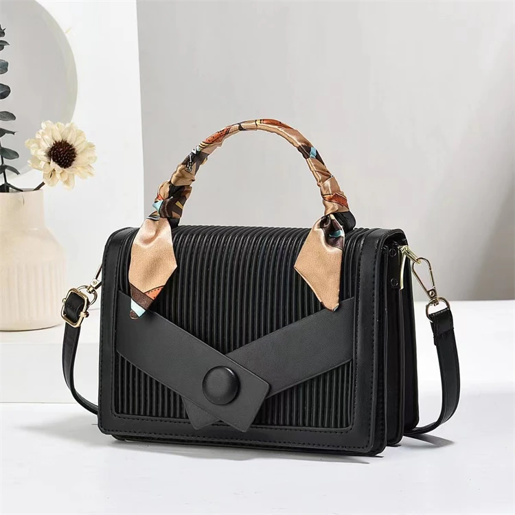 Wholesale 2024 Round Trendy Small Mini Cute Designer Black Handbags For Women Female
