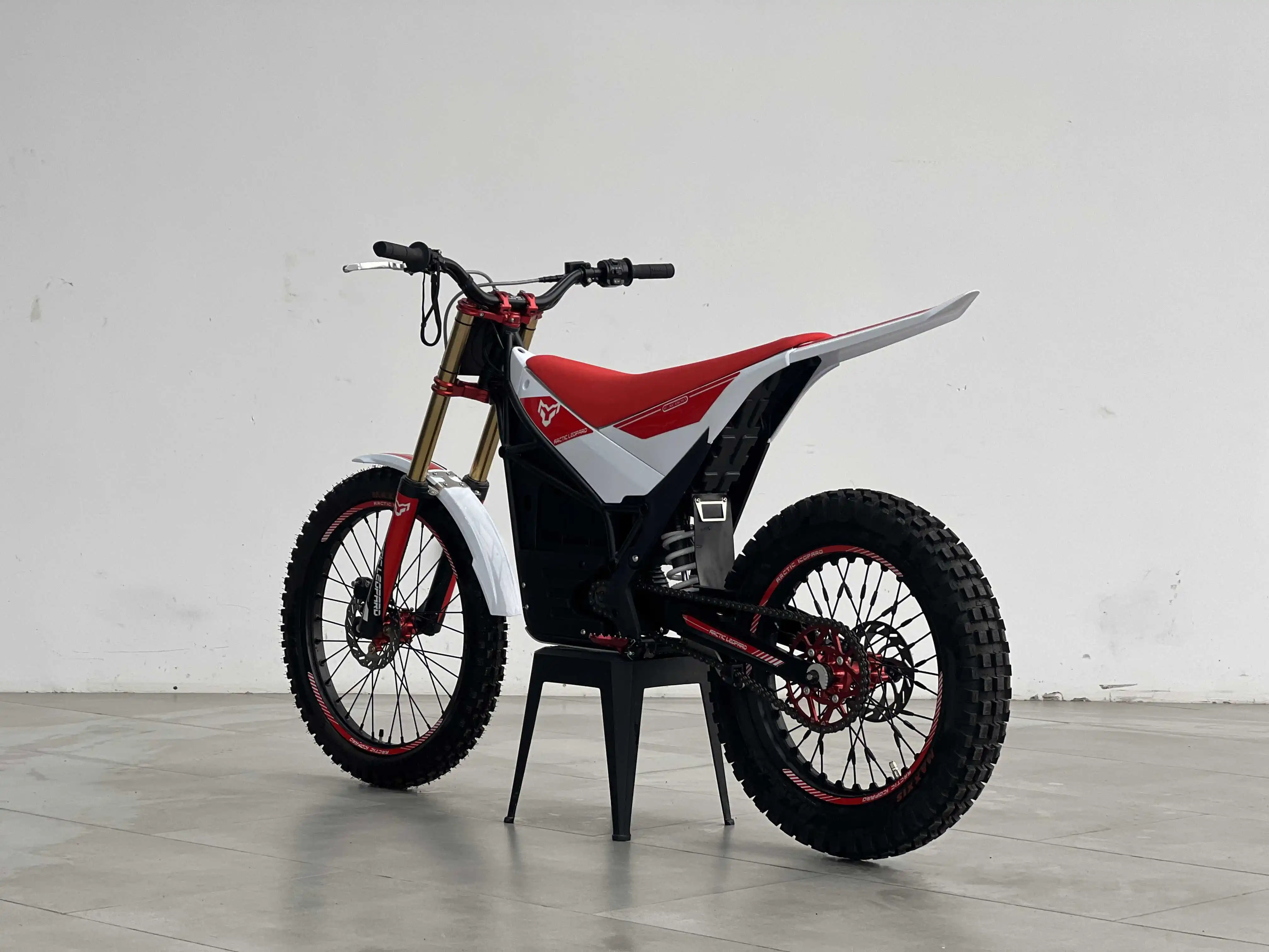 Горячая Распродажа Арктический Леопард E XT800 стальная рама