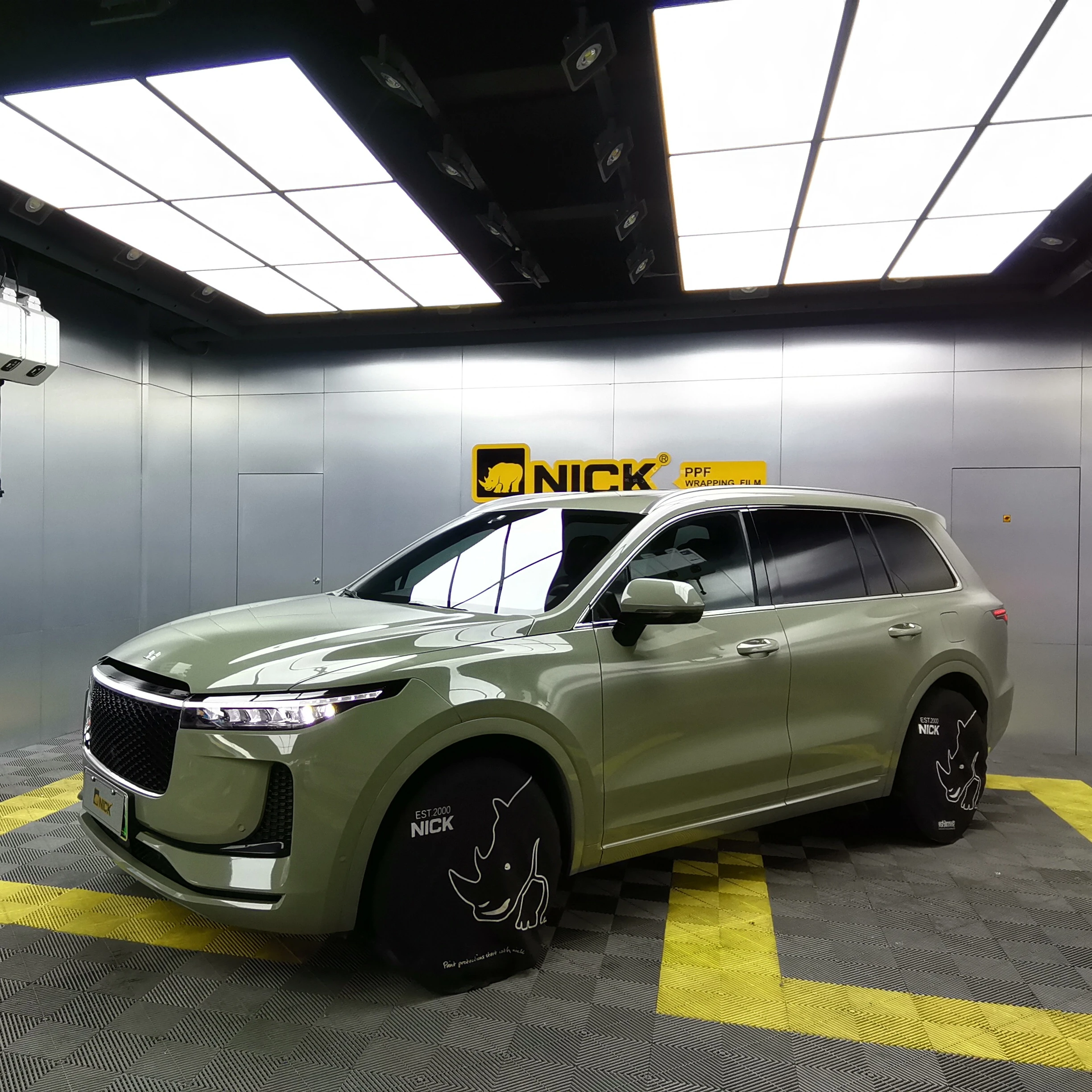 High Quality Car Wrapping Super Bright Khaki Dark Grey Vinyl Car Wrap Whole Car Vinyl Wrap Sparkle Vinil Automotriz Colour PPF