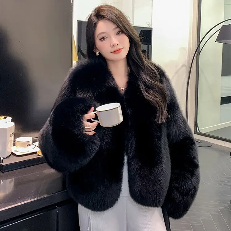 Wholesale Customized fashion trend Fur Jacket  Women Winter Warm 100% Real Fox Fur Coat Out Wear Warm White Fox Fur Coat