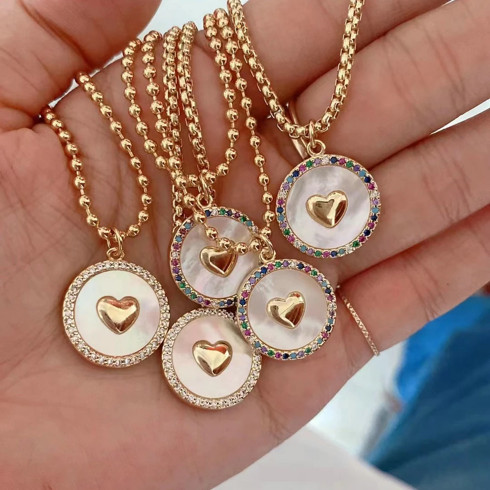 2024 Fashion Gifts Jewelry Natural White Mother of Pearl Shell Round Pendant with Heart Necklace For Women