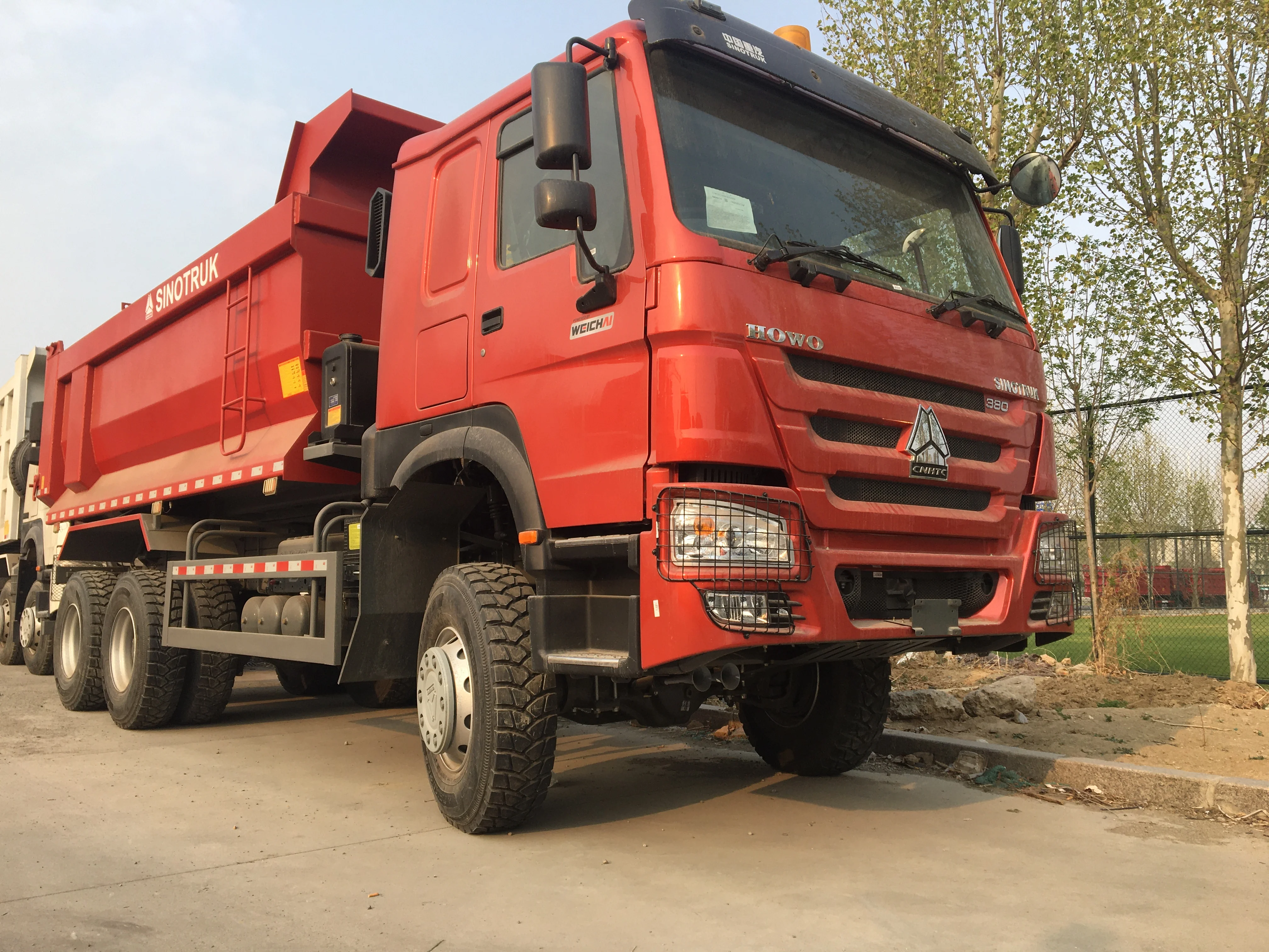 sinotruck howo howo sinotruk 400 price HOWO 10 wheeler 10 wheel 6x6 dump truck