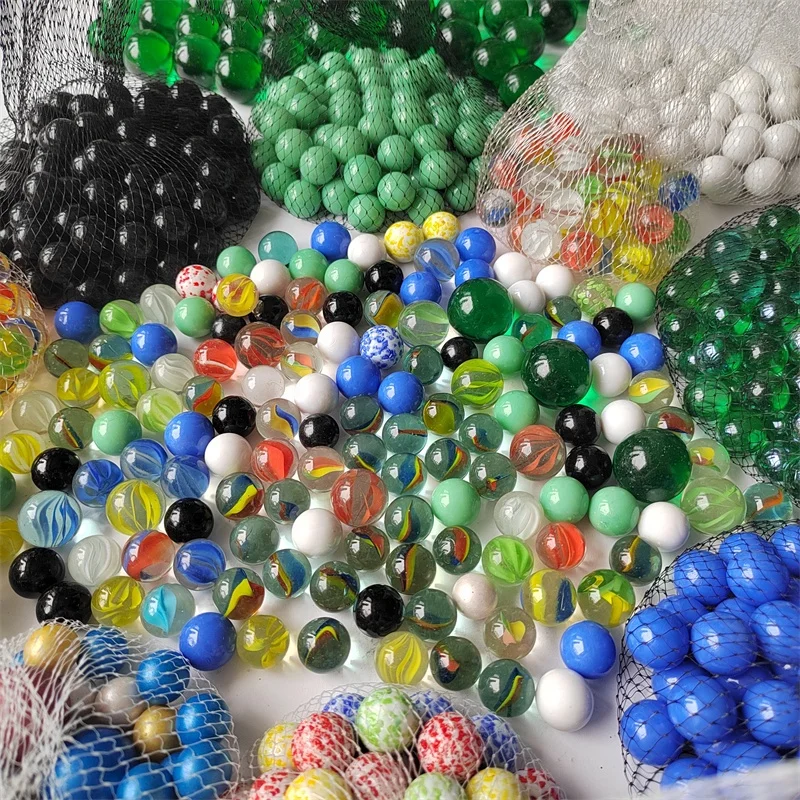 Hot Selling Transparent Exquisite Glass Balls Multi Color Beautiful Glass Balls