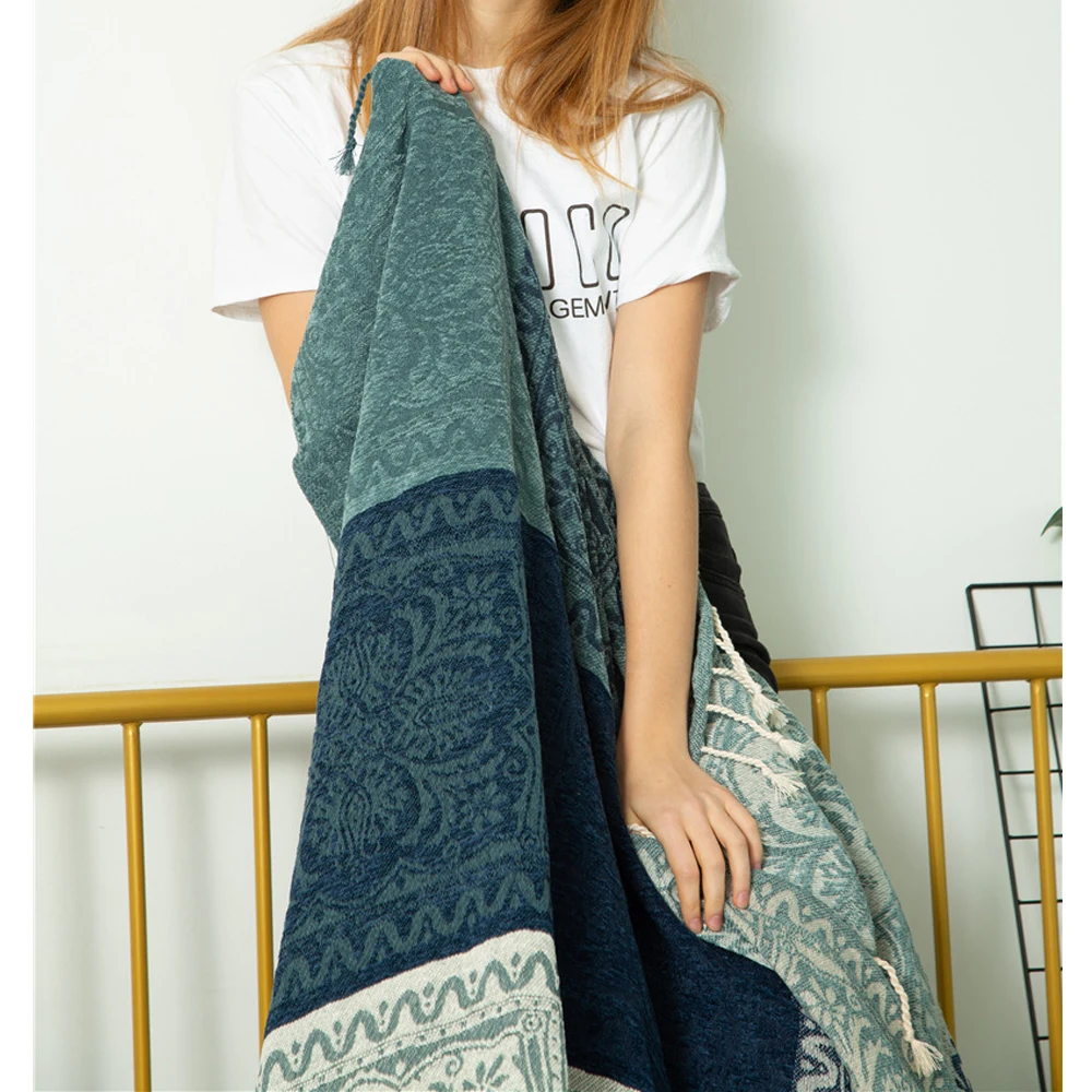 2023 Factory Custom Chenille Throw Blanket Southwestern Aztec Decor Bohemian Navajo Native America Blanket For Home Sofa Wall