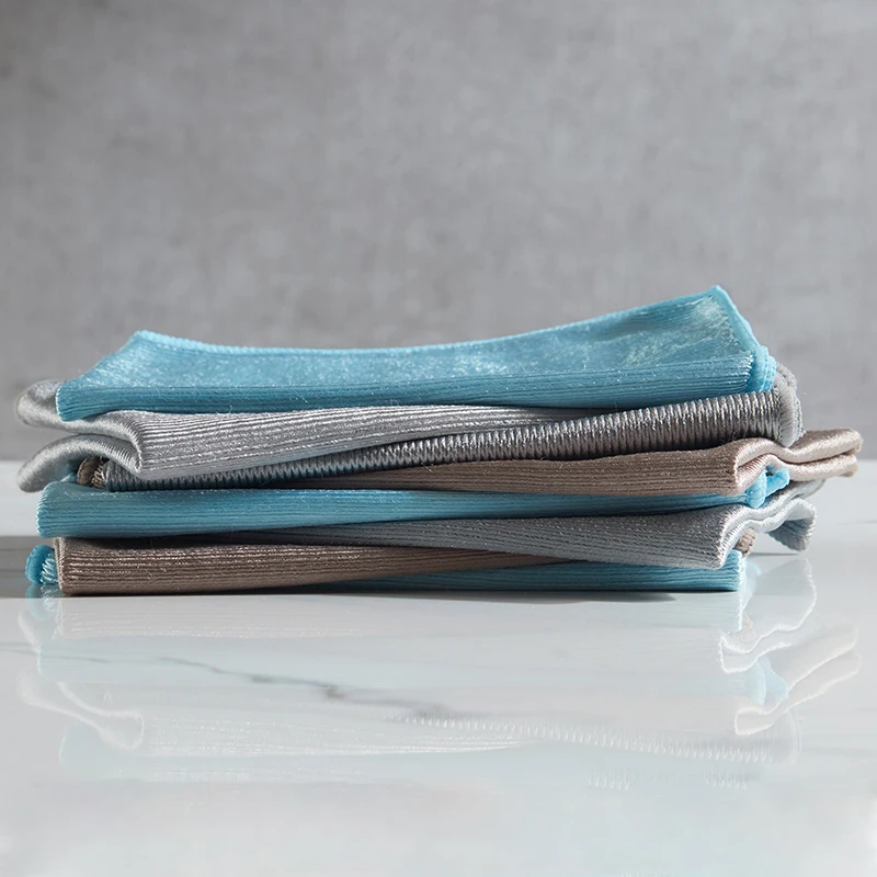 Microfiber Glass Cloth Wearable Rag Streak Free Lint Free Quickly Clean Windows Windshields Mirrors and Stainless Steel