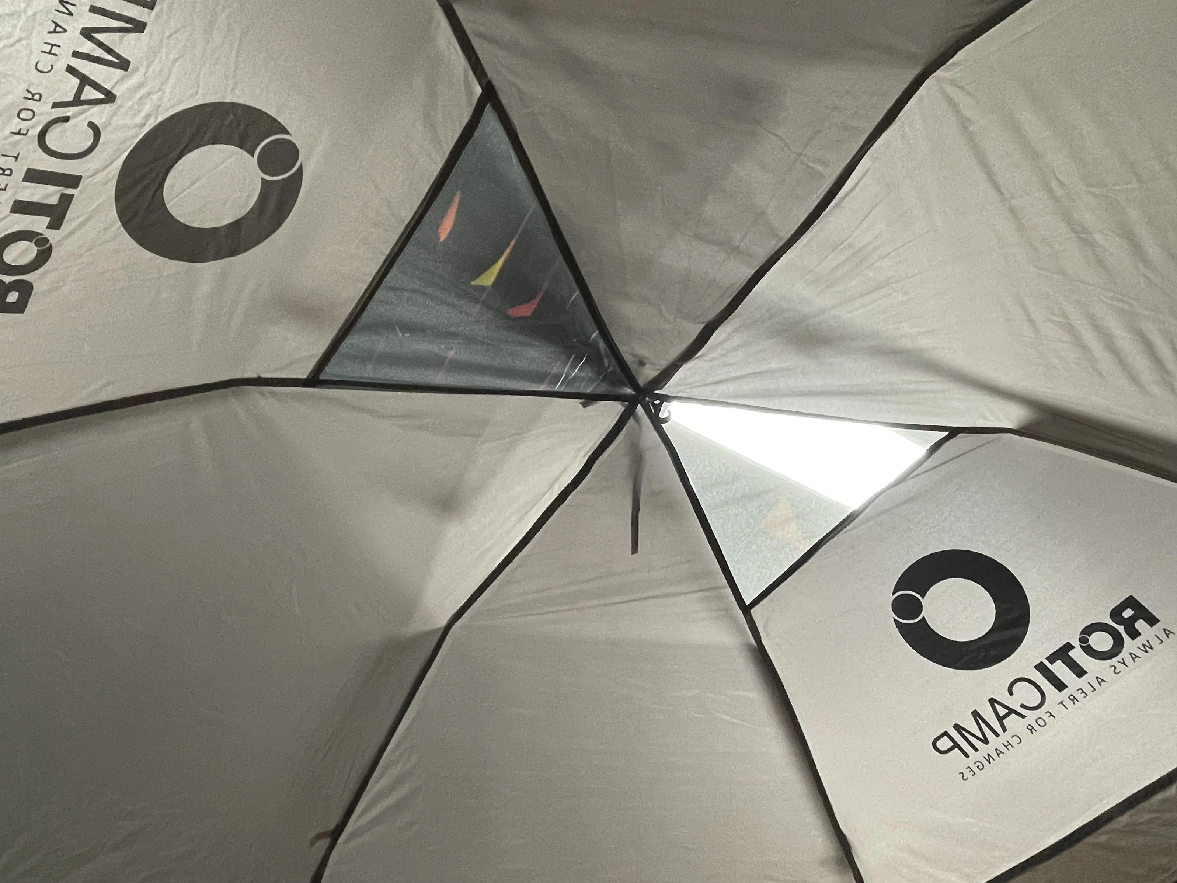 Outdoor Pop-up Camping Tent Custom Automatic Folding Waterproof Setup for Picnic Barbecue Family Wear-resistant