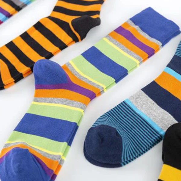 novelty custom mens colorful stripe cotton crew socks for party