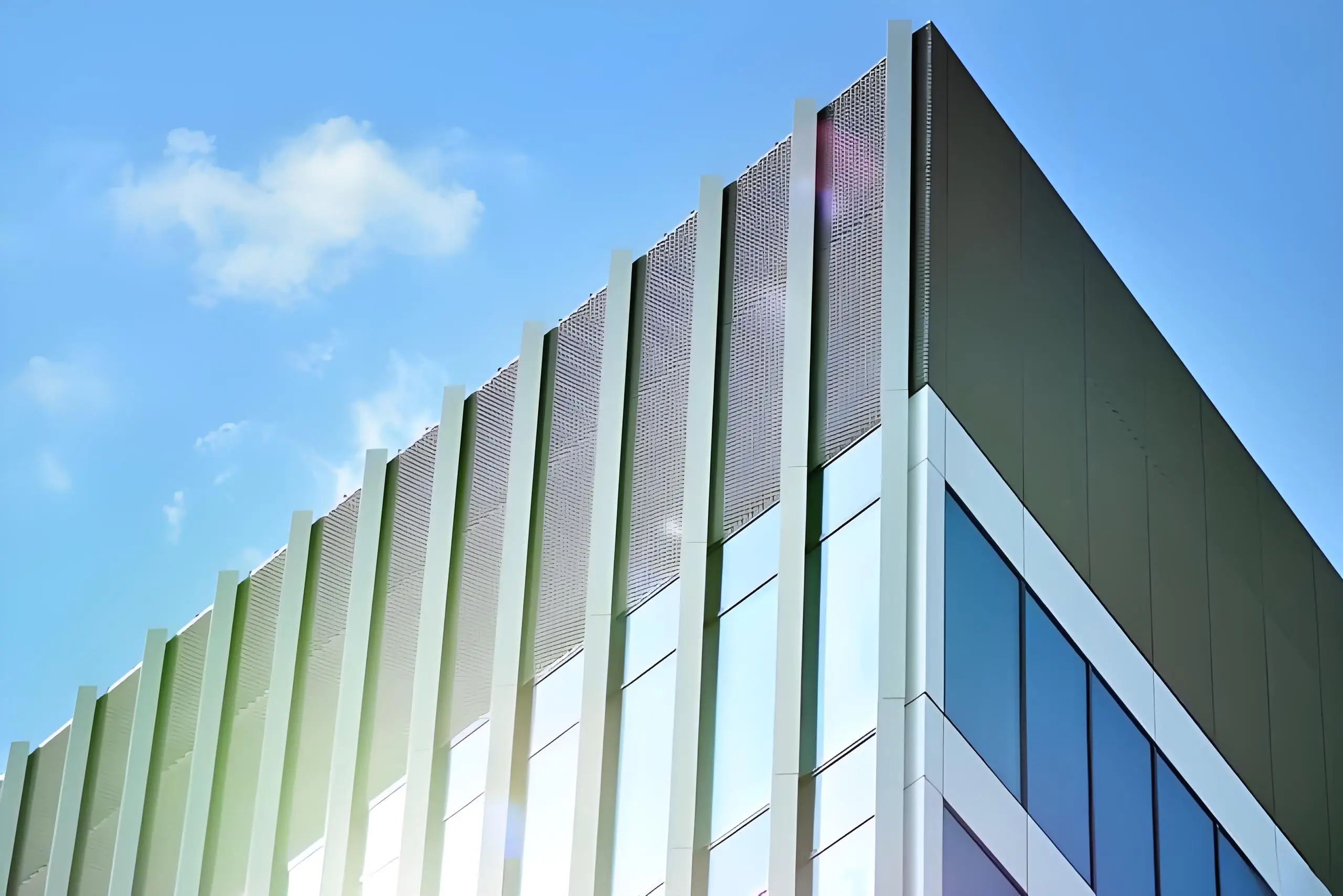 4mm 5mm 6mm 8mm 10mm 12mm 15mm Tempered Float Glass Safety Glasses Low Iron Panel Hotel Competitive Curtain wall