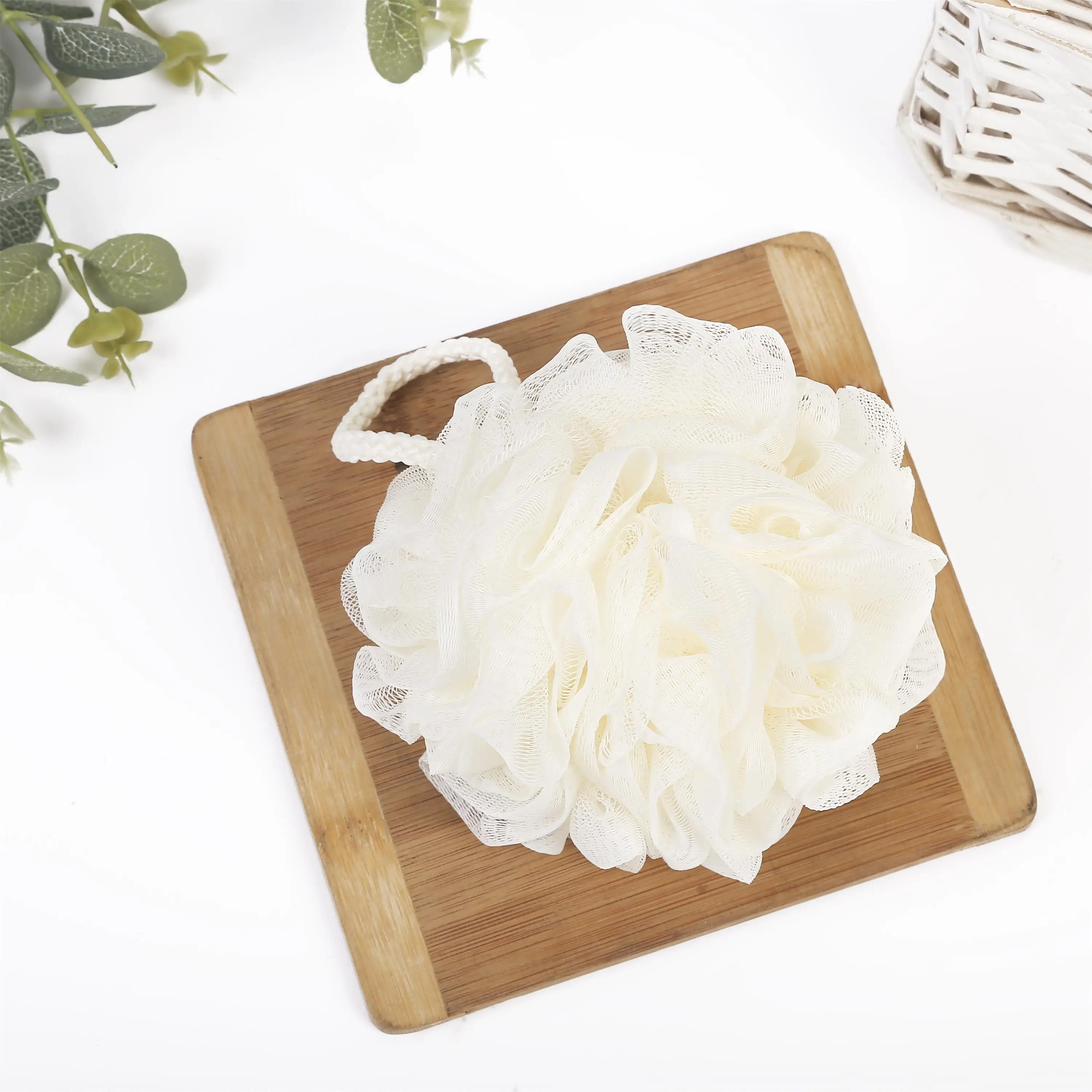 High Quality Cheap Price Bath Sponge Body Scrubber Mesh Shower Pouf Bath Ball Sponge For Exfoliating