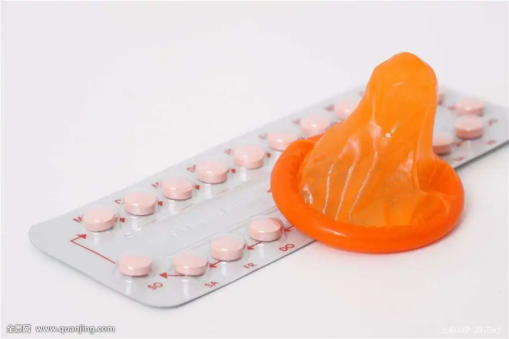 China Factory Chocolate Flavored Picture Cock Sleeve Condom