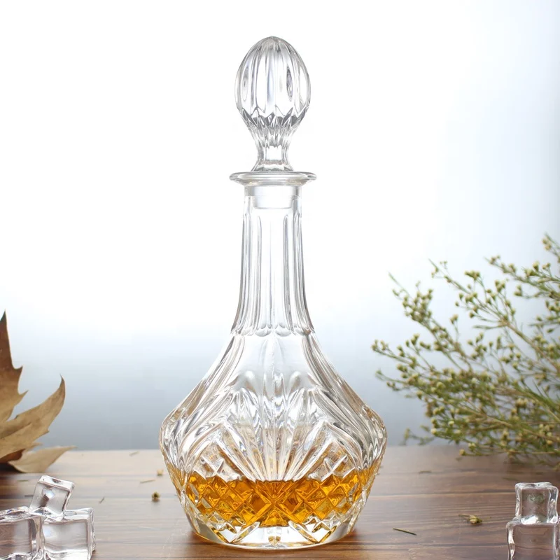 New Product 2022 Round Luxury Crystal Wine Or Whiskey Decanters Geometric Whiskey Decanter