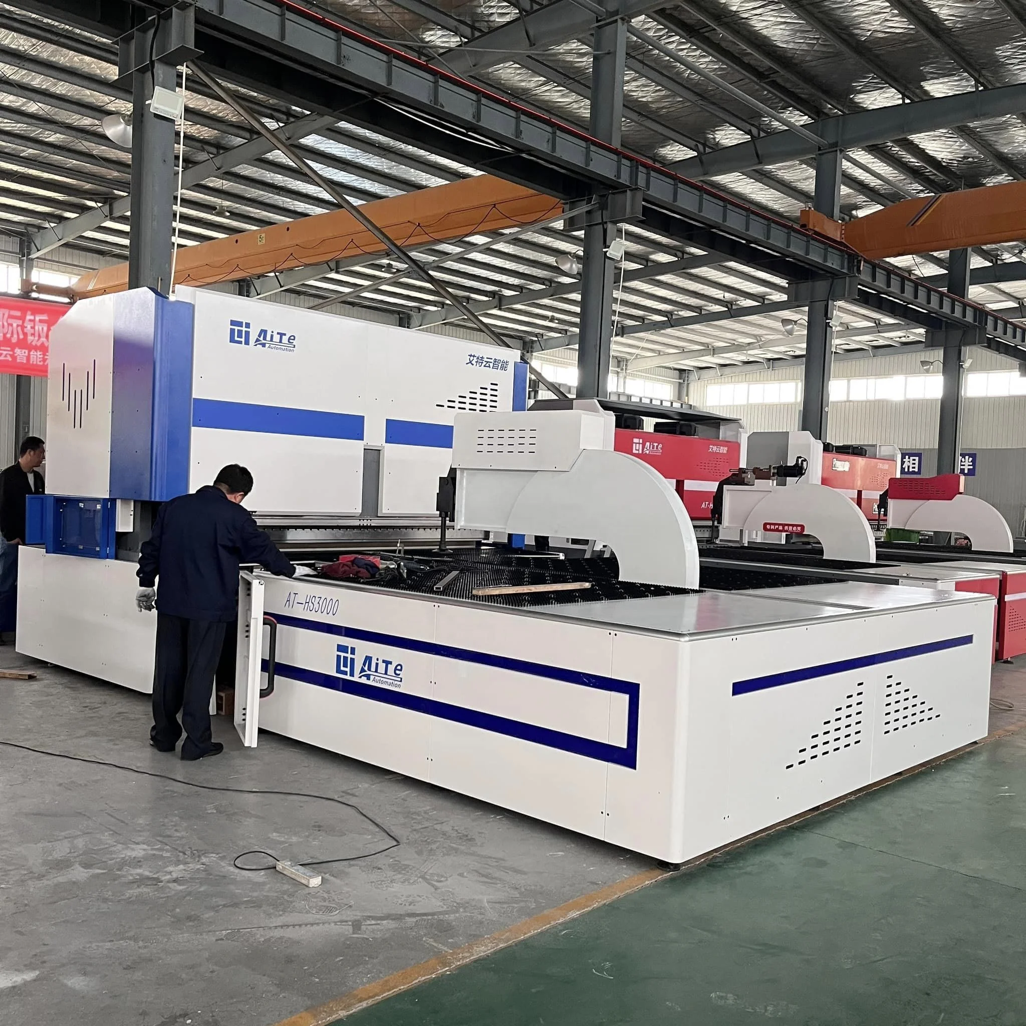 China Supplier 2000mm 2500mm CNC Panel Bender center for Bending Carbon Steel Automatic Sheet Metal folding machine