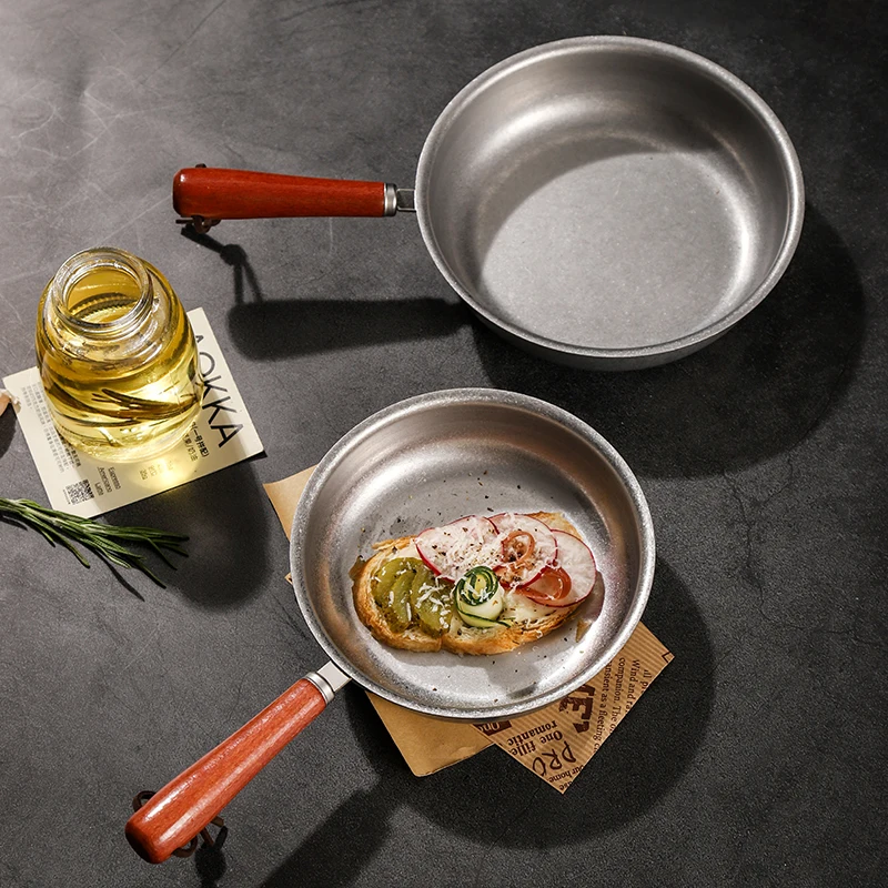 Fast shipment sus 304 quality old school outdoor portable party camping portable nonstick kids breakfast mini egg small fry pan