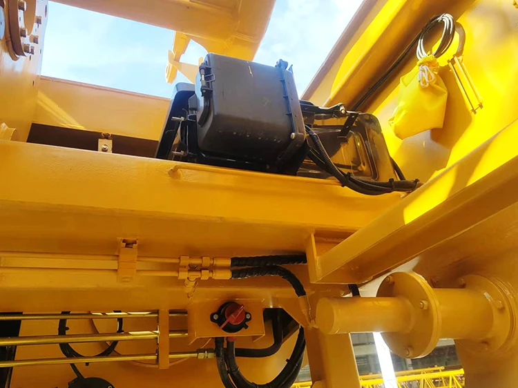 XCMG Official XGC130-I Second Hand Tracked Crane 130 Ton Lattice Boom Crawler Crane Price for Sale