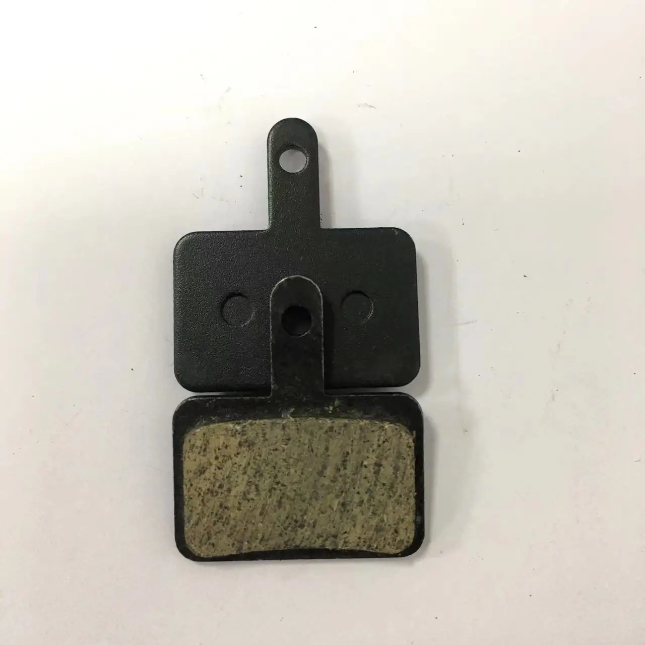 Semi-Metallic MTB Bicycle Disc Brake Pad Bike Hydraulic Disc Brake Pads Resin Cycling Brake Pads for SHIMANO SAINT QUADIEM