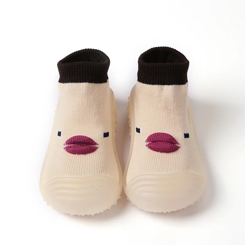 Fast Delivery 2022 Cute Duck Cartoon Animal Pattern Anti Slip Indoor Rubber Sole Shoes Indoor Bedroom Baby Shoes