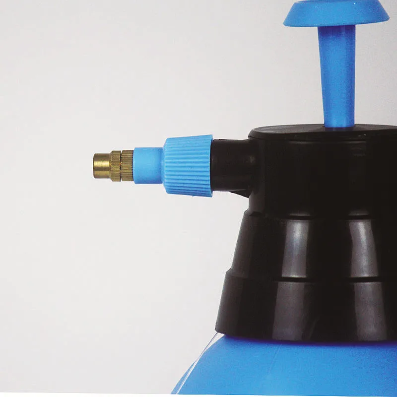 Best-selling 2L transparent household sprayer hand pressed plastic garden tool spray can disinfection is the most popular