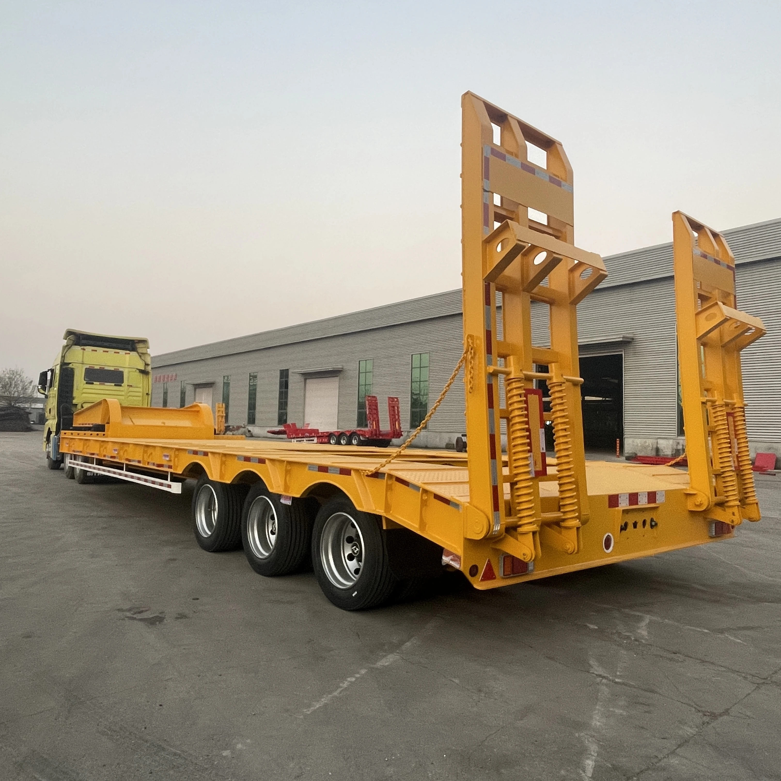 Brand new lowbed semi trailer China lowboy used low bed trailer truck and can load 60-80 T 3/4/6 axis cars for sale