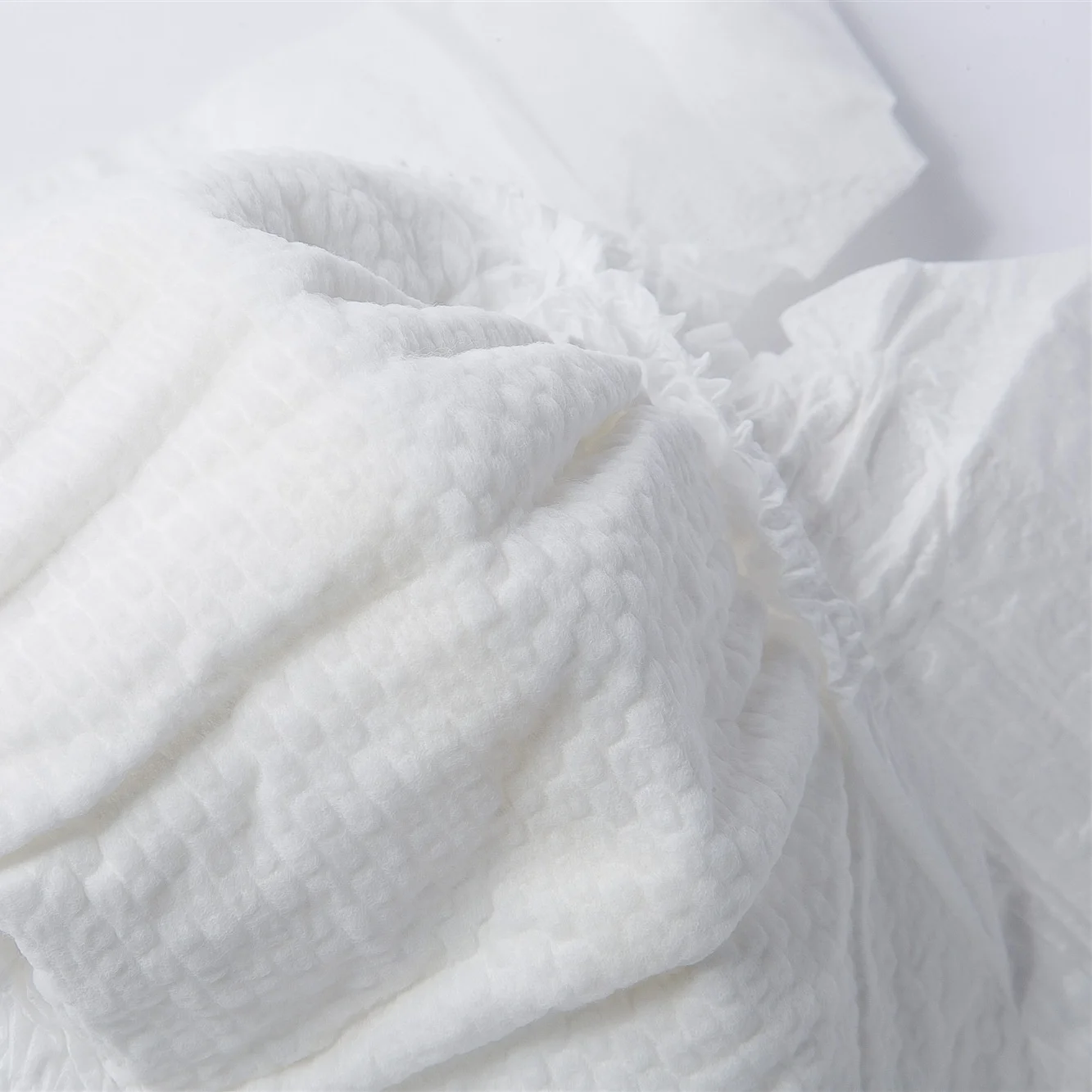 Super Soft Pampering and Cheap Price Baby Diaper Manufacturer From China