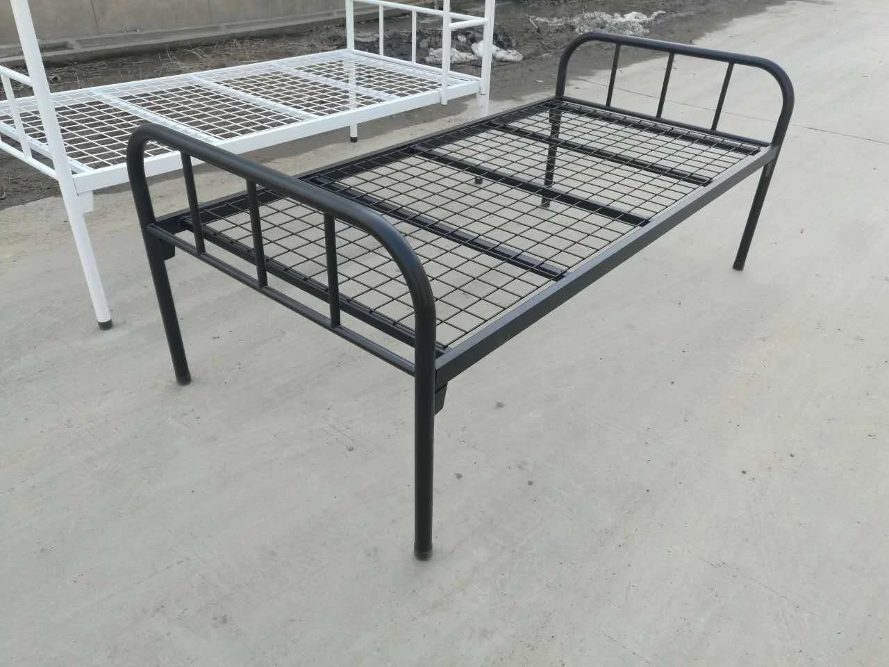 Factory Wholesale Iron Twin Size Platform Bed Frame Easy Assembly Single Bed for adults metal Bed