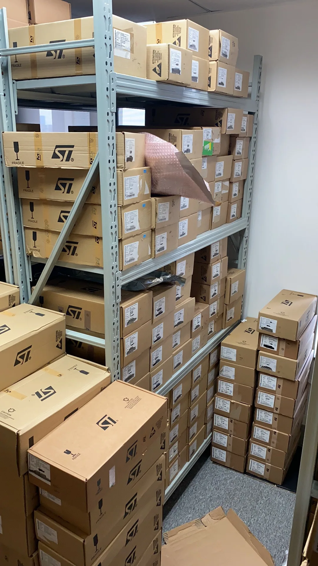 (integrated circuit Support BOM Service) LM61495Q3RPHRQ1