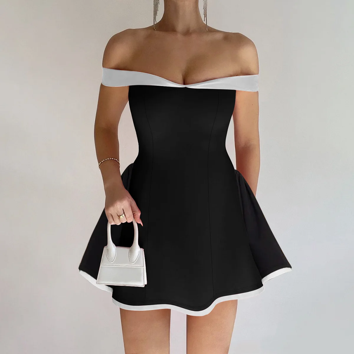 Sexy Dress Black Strapless Dress Off Shoulder Sleeveless Short Party Dresses Wholesale