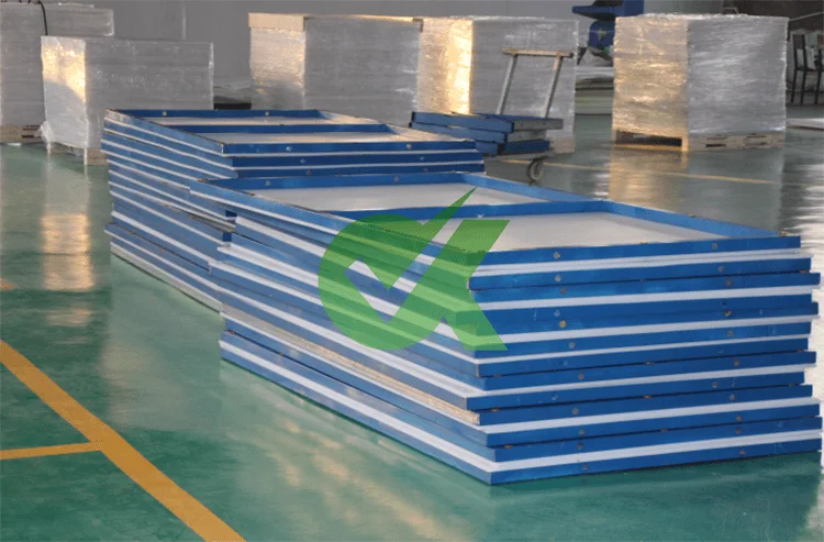 hokey skating rink fence